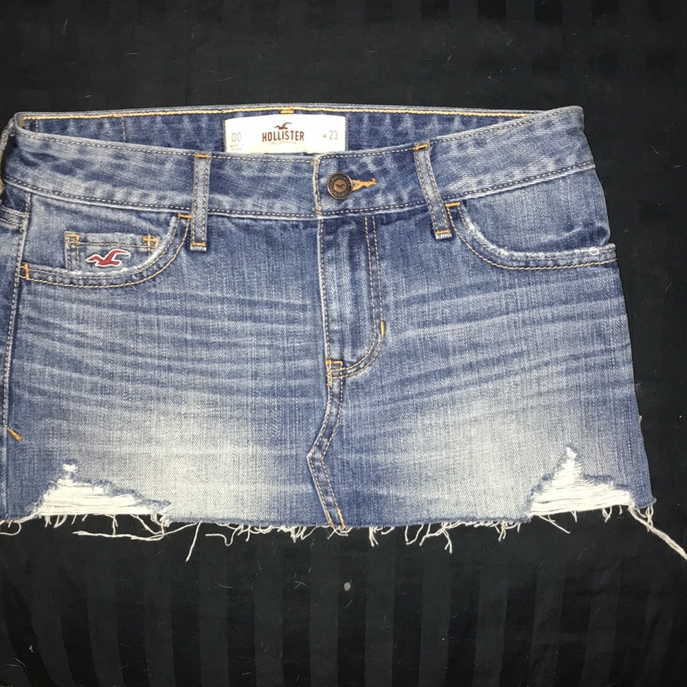 Hollister distressed skirt